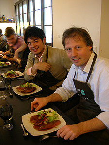 Taku (a sinistra) con il Philippe, senior researcher in EDF R&D
