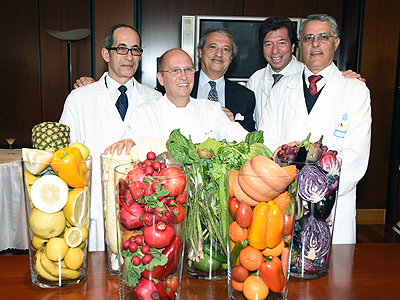 Gli specialisti della nutrizione del Gemelli con lo chef Heinz Beck e il direttore del Gemelli Guizzardi