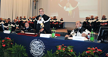 Da sinistra il professor Rocco Bellantone, il rettore Ornaghi e il professor Giovanni Scambia