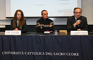 Chiara Léveque all'Open day con il preside Alberto Quadrio Curzio, che ha sempre sostenuto l'esperienza degli studenti di Capramagra 