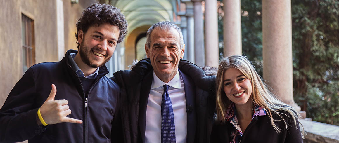 Cottarelli dialoga con gli studenti