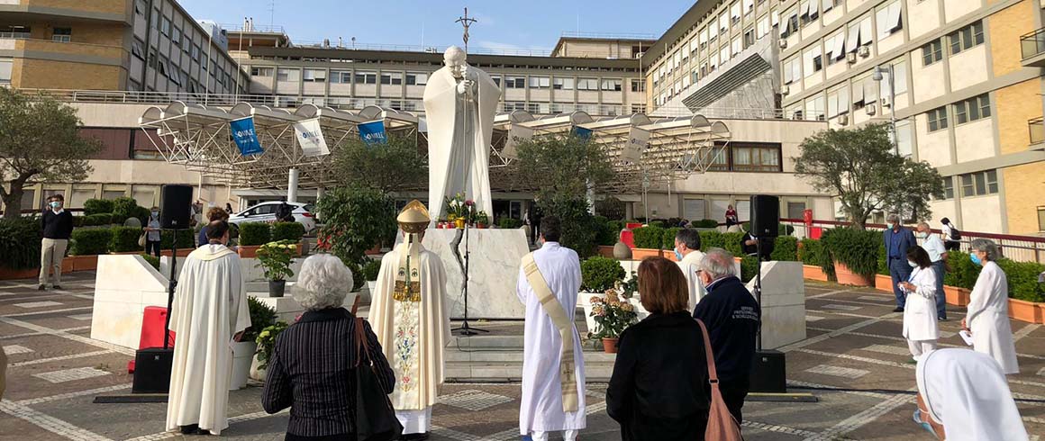 L’affidamento a San Giovanni Paolo II a cent’anni dalla nascita