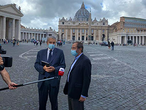 Il professor Agostino Giovagnoli in diretta da San Pietro su Sky Tg 24