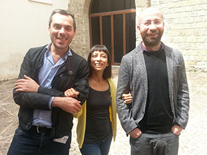 Antonio Leone (a sinistra) con Regina Jos&eacute; Galindo e Diego Sileo