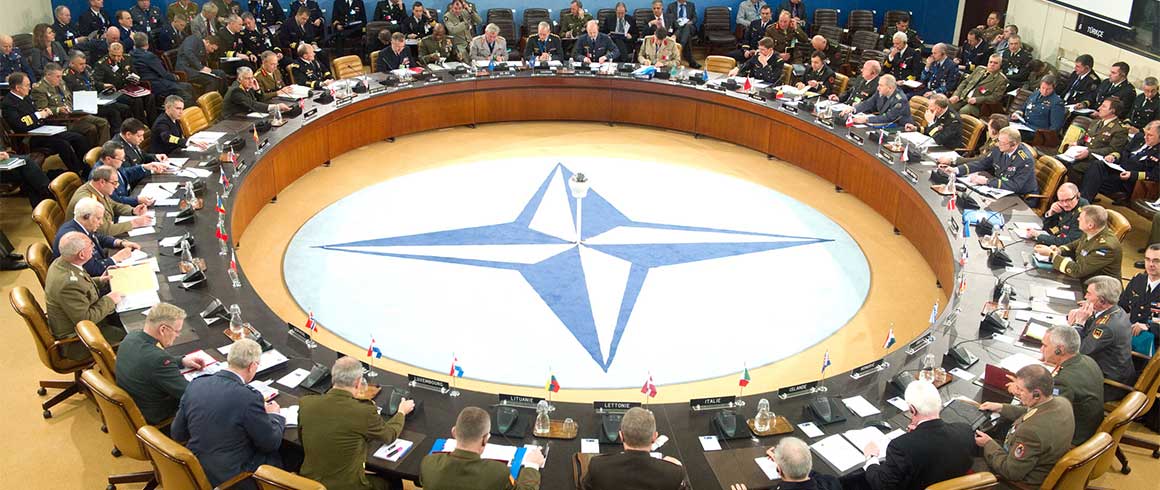 La Nato tra Trump e Putin