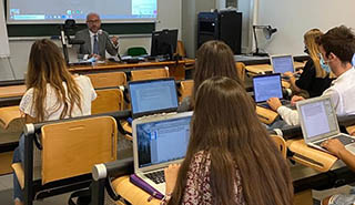 Lezione al corso di laurea magistrale in Giurisprudenza a Piacenza